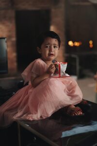 離婚した後に子供が泣くとき、親はどうするべき？