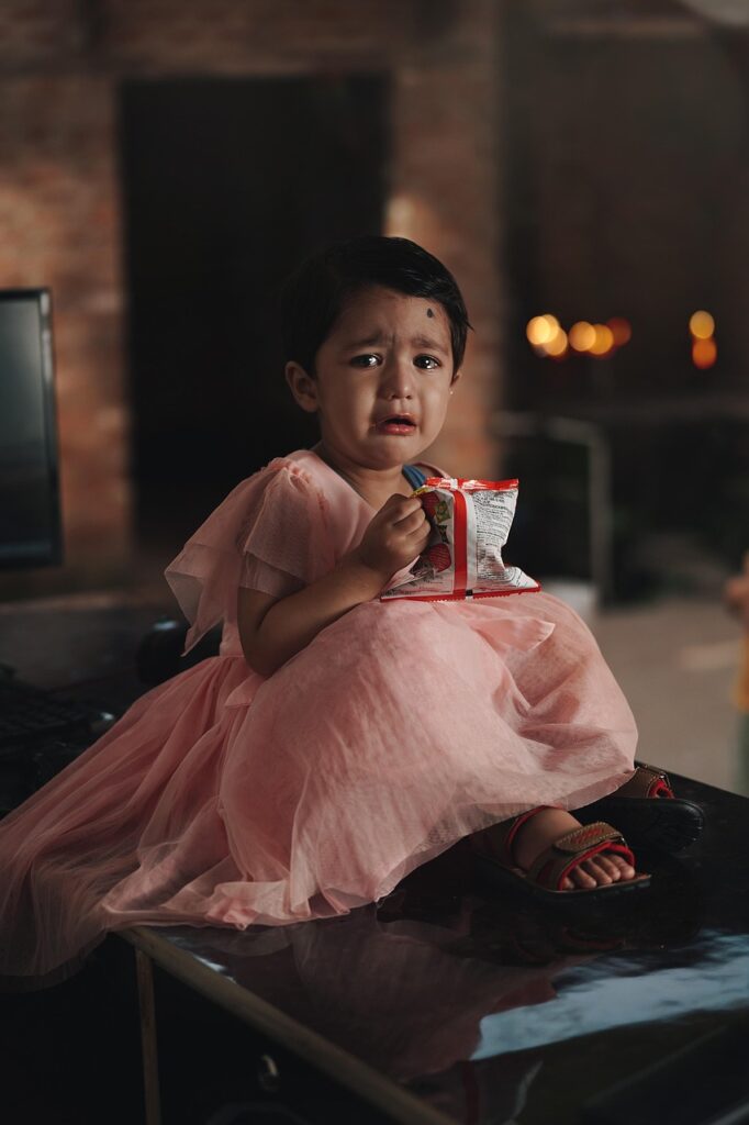 離婚した後に子供が泣くとき、親はどうするべき？